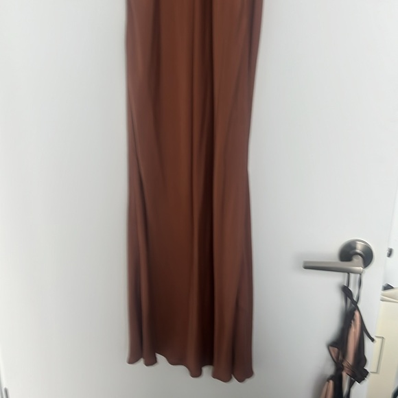 Quince Silk Tank Midi Dress - Picture 5 of 9